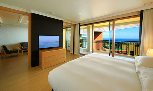Corner Suite